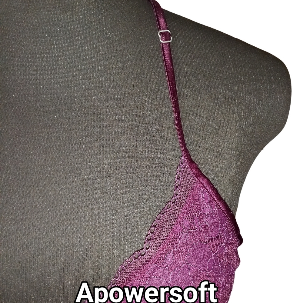 Victoria's Secret Chemise - Picture 5 of 8